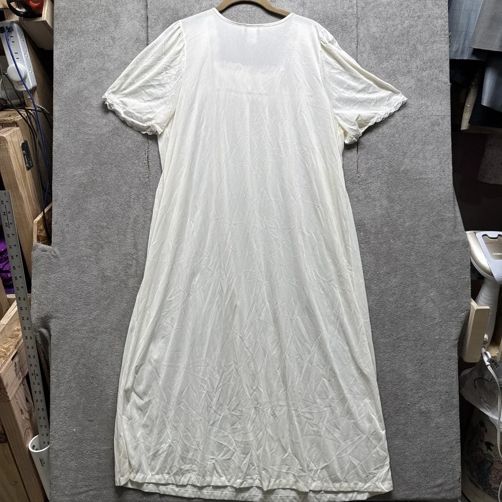 Vintage Amanda Stewart Slip Dress M White Nylon Lace‎ Nightgown Coquette Style